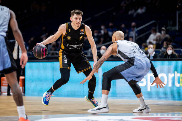 以回顾他的 以回顾他的