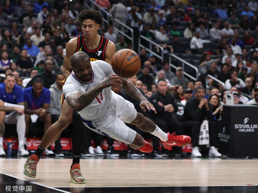 有人同情他 有人同情他