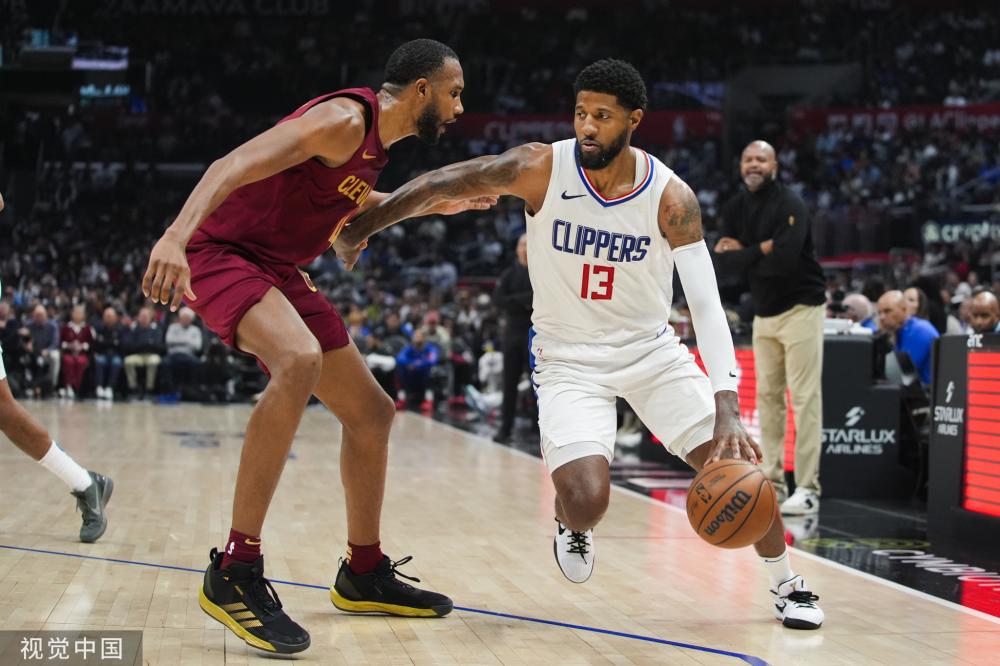 尤其是一名 尤其是一名